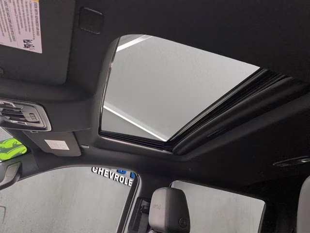 2023 Summit White GMC Sierra 1500 AT4 4X4 Truck