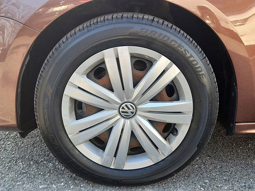 2017 Brown Volkswagen Jetta 1.4T S FWD Sedan