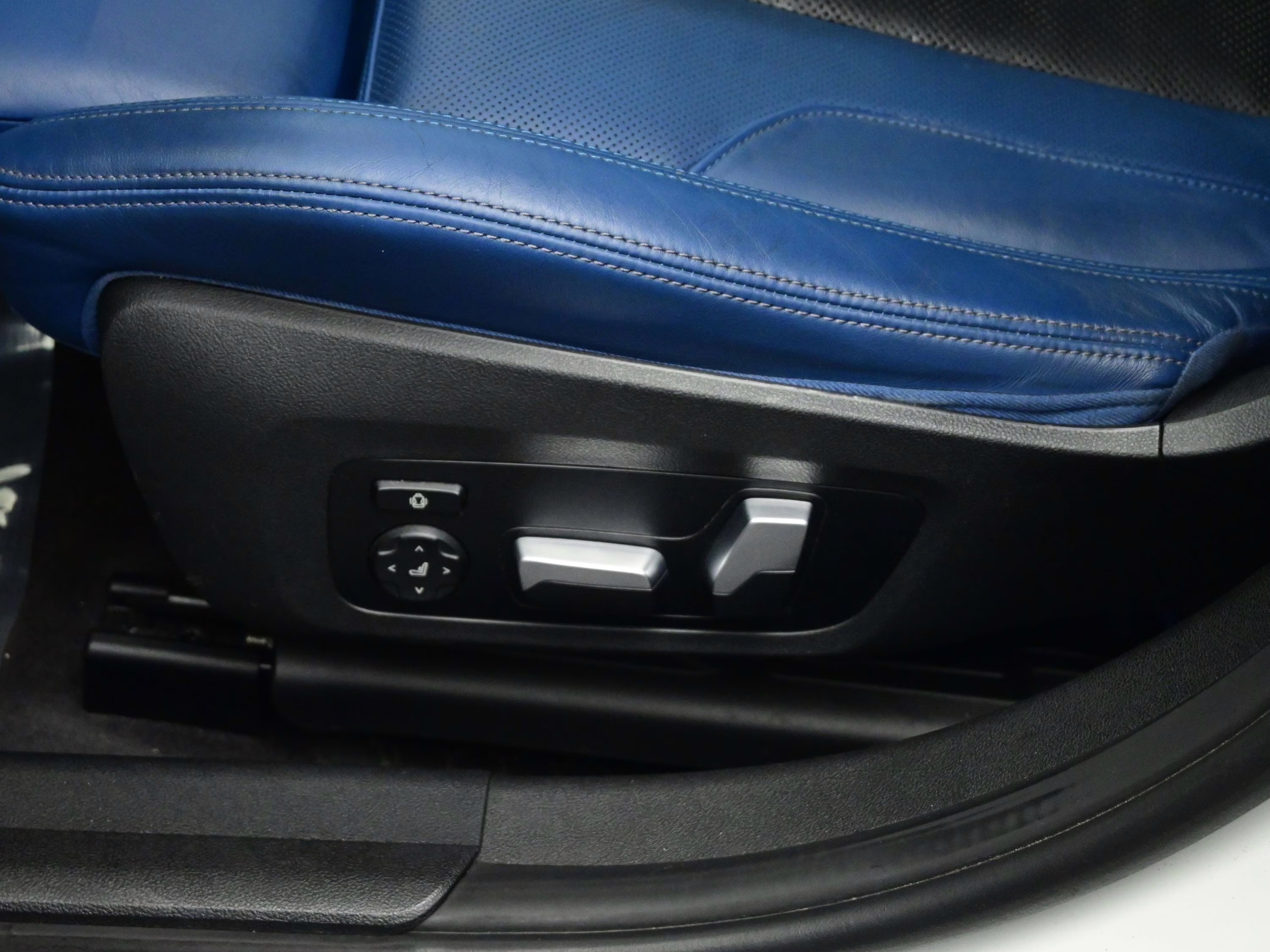 2022 Alpine White BMW M3 Competition AWD Sedan