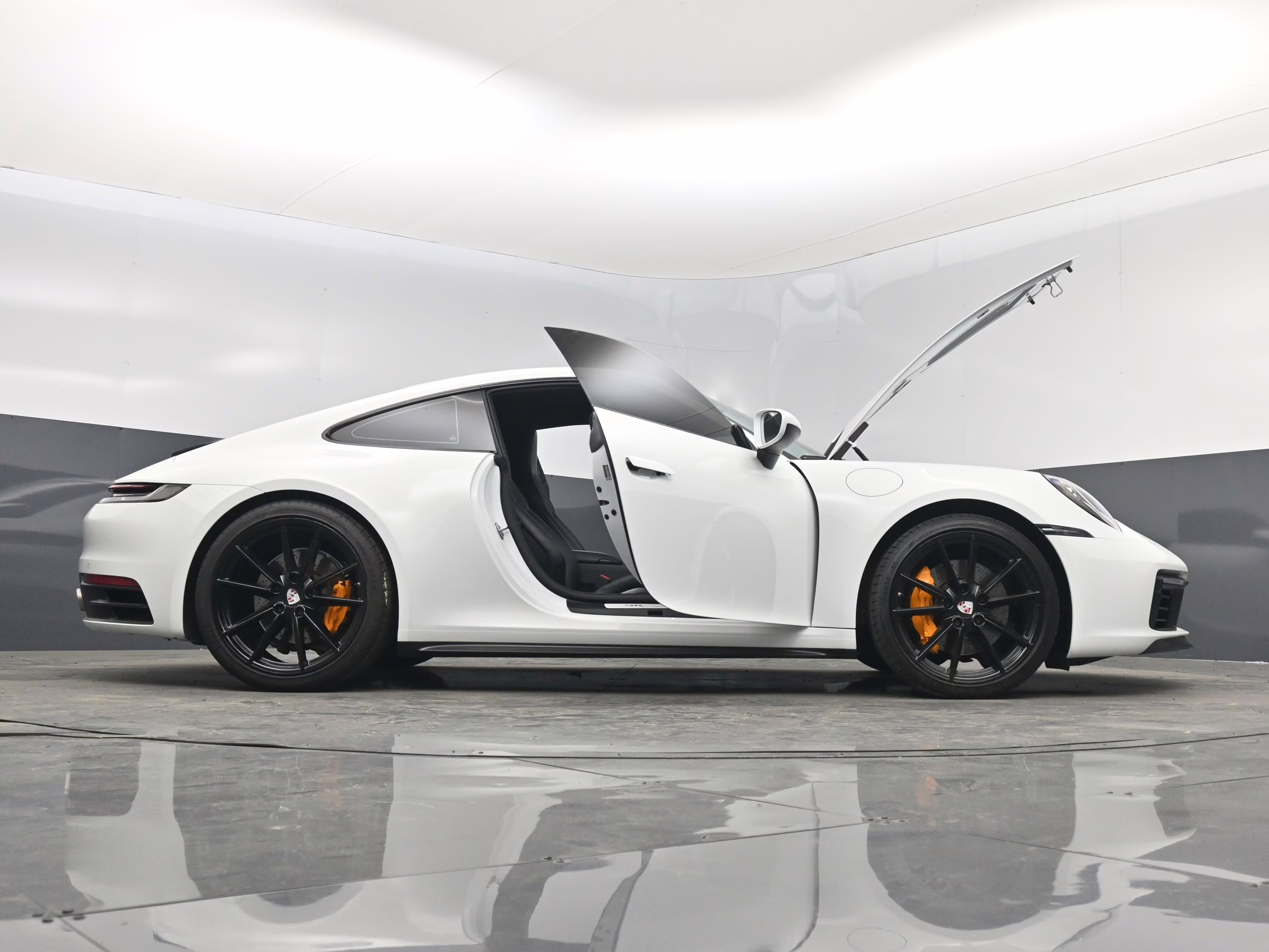 2020 White Porsche 911 Carrera 4S AWD Coupe