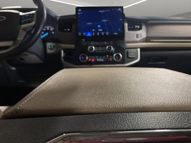 2024 Iconic Silver Metallic Ford Expedition Limited 4X4 SUV