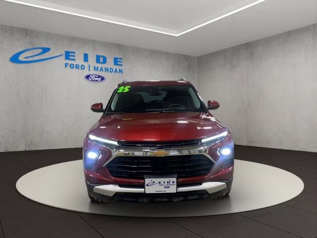 2025 Crimson Metallic Chevrolet Trailblazer LT AWD SUV