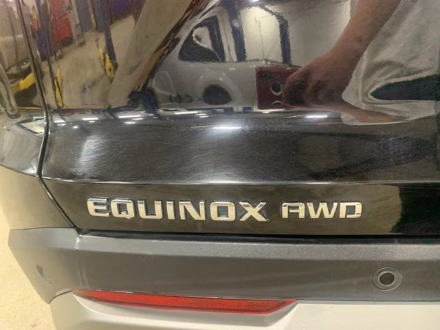 2025 Mosaic Black Metallic Chevrolet Equinox LT AWD SUV