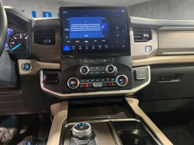 2024 Iconic Silver Metallic Ford Expedition Limited 4X4 SUV