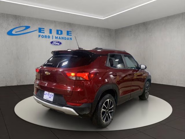 2025 Crimson Metallic Chevrolet Trailblazer LT AWD SUV