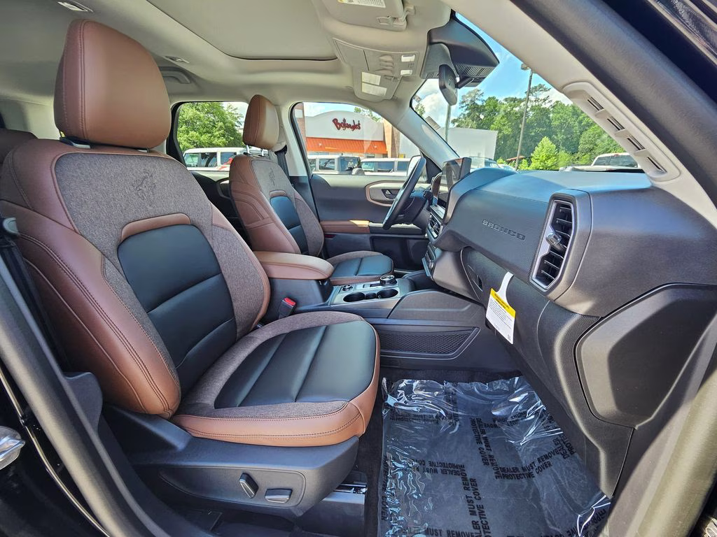 2026 Shadow Black Ford Bronco Sport Outer Banks 4X4 SUV