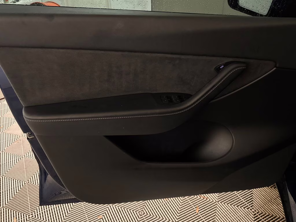 2022 Deep Blue Metallic Tesla Model Y Long Range AWD SUV