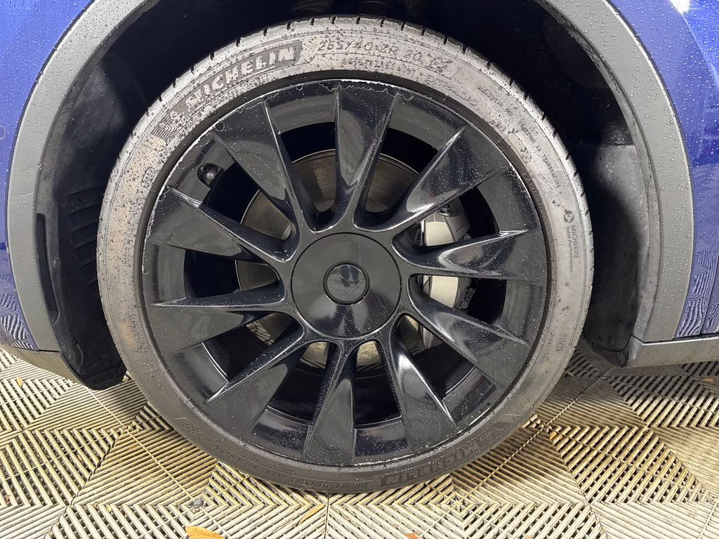 2022 Deep Blue Metallic Tesla Model Y Long Range AWD SUV