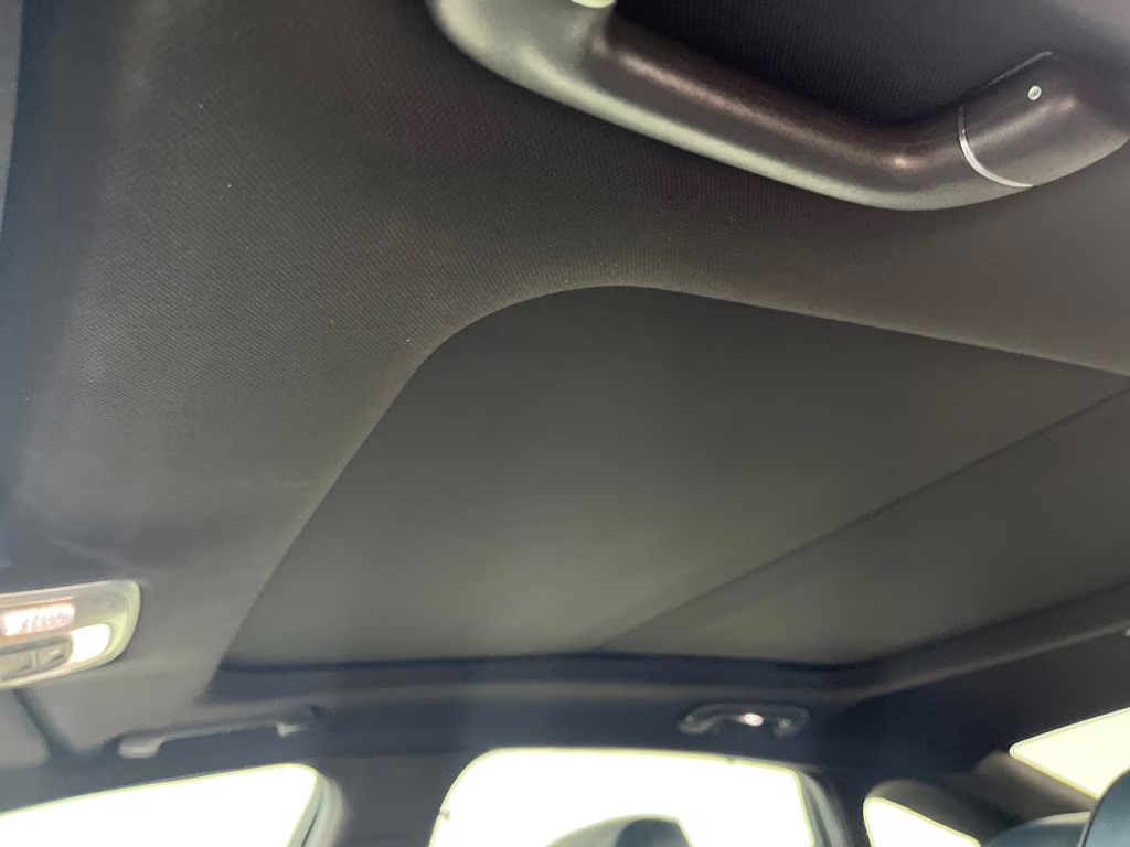 2021 Uyuni White Genesis G80 2.5T AWD Sedan