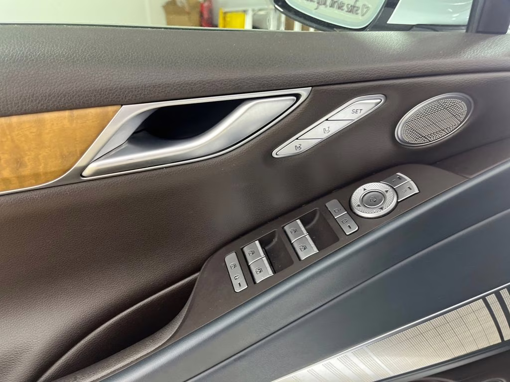 2021 Uyuni White Genesis G80 2.5T AWD Sedan