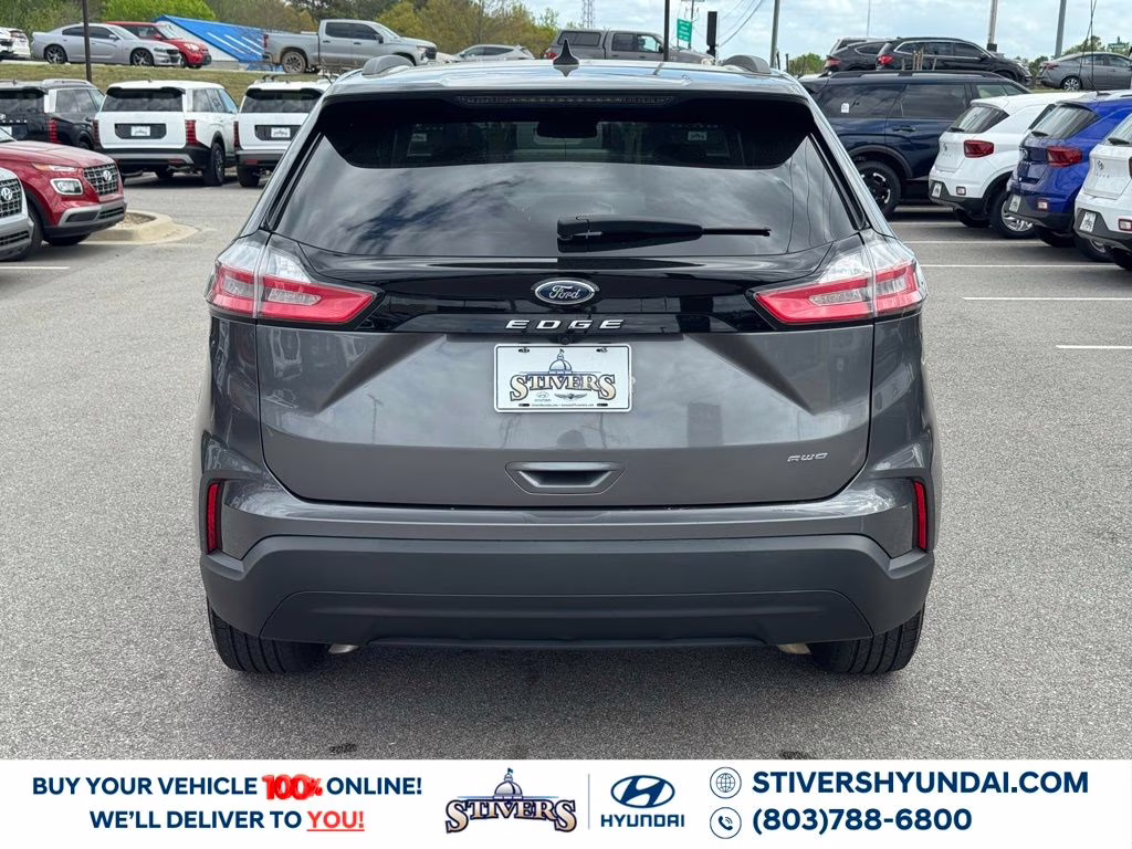 2024 Gray Metallic Ford Edge SE AWD SUV