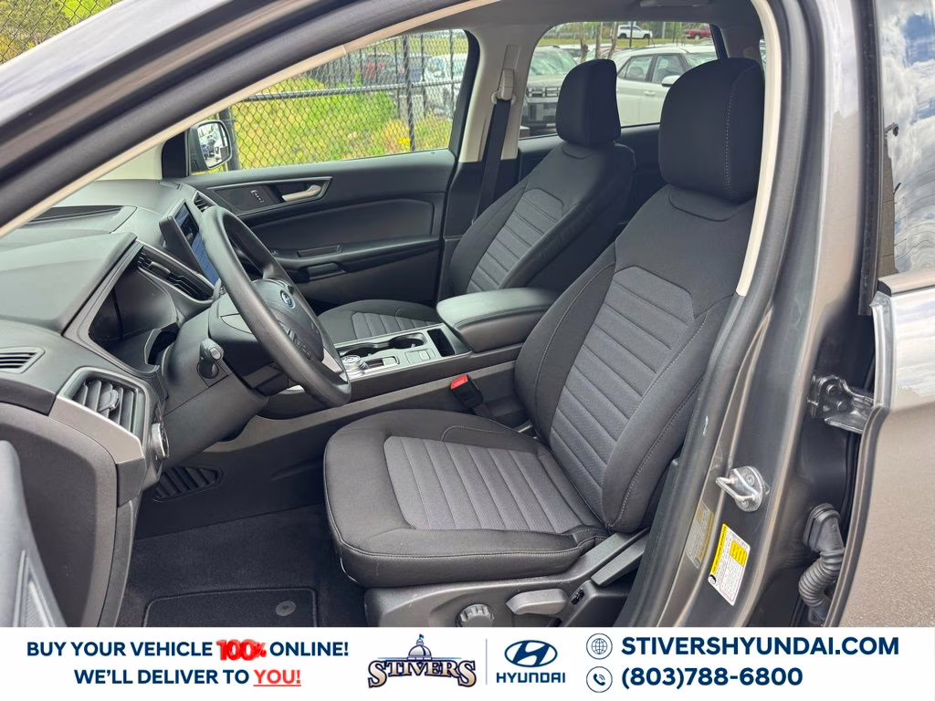 2024 Gray Metallic Ford Edge SE AWD SUV