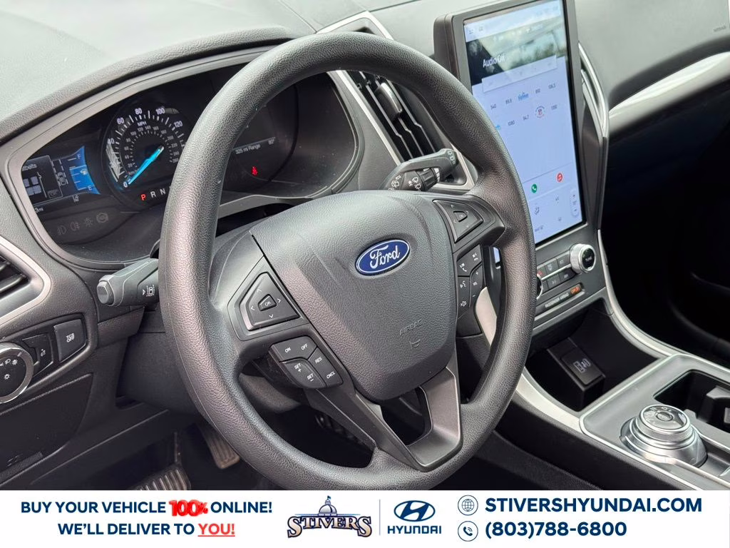 2024 Gray Metallic Ford Edge SE AWD SUV