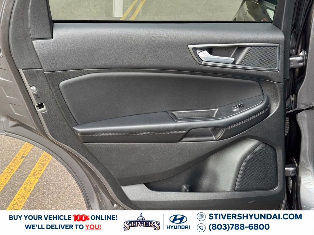 2024 Gray Metallic Ford Edge SE AWD SUV