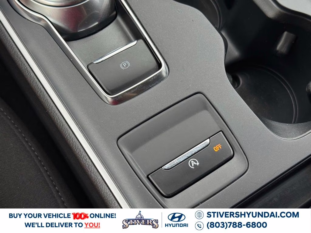 2024 Gray Metallic Ford Edge SE AWD SUV