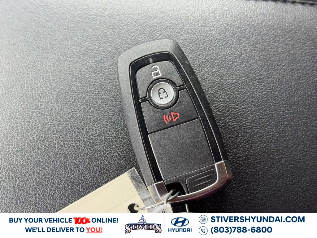 2024 Gray Metallic Ford Edge SE AWD SUV