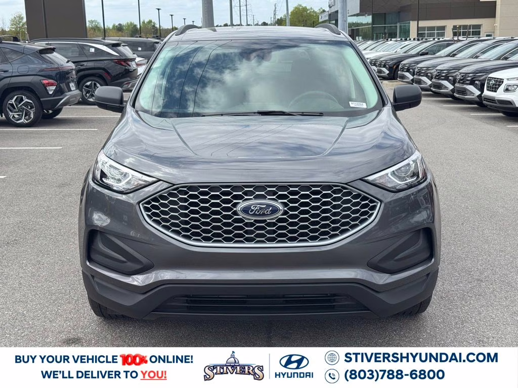 2024 Gray Metallic Ford Edge SE AWD SUV