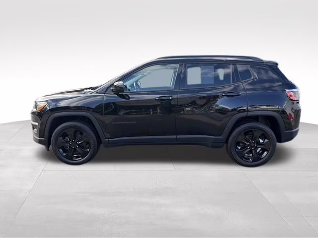 2018 Diamond Black Crystal Pearlcoat Jeep Compass Altitude 4X4 SUV