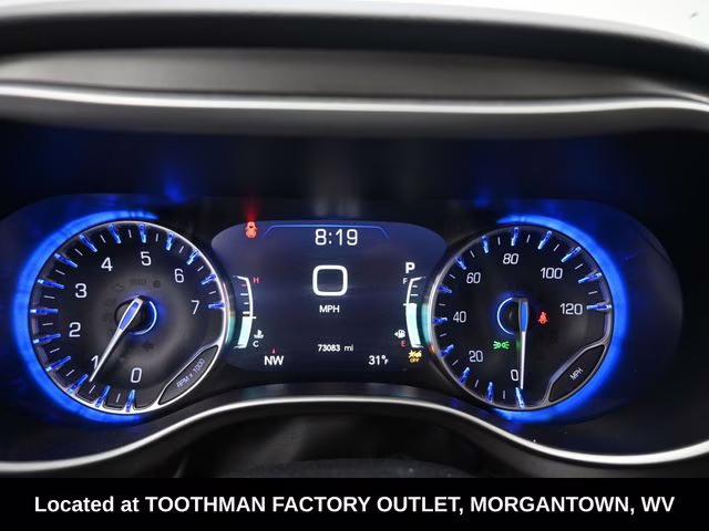 2023 Granite Crystal Metallic Clearcoat Chrysler Pacifica Touring L FWD Van