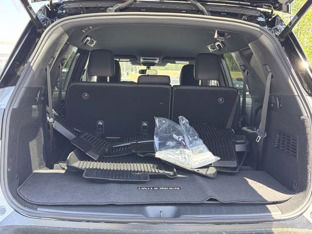 2026 Boulder Gray/Super Black Nissan Pathfinder Rock Creek 4X4 SUV