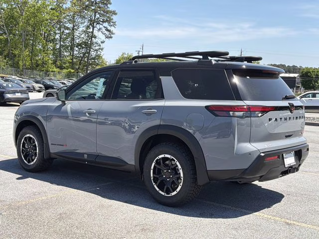 2026 Boulder Gray/Super Black Nissan Pathfinder Rock Creek 4X4 SUV