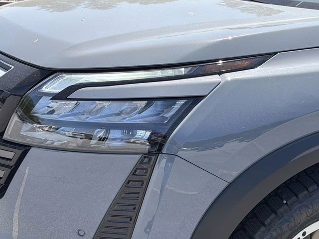 2026 Boulder Gray/Super Black Nissan Pathfinder Rock Creek 4X4 SUV