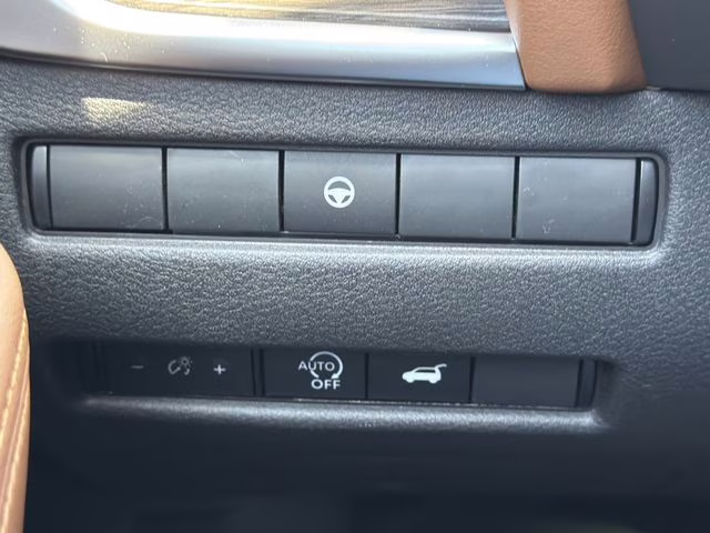 2026 Everest White Pearl Tricoat Nissan Rogue Platinum AWD SUV