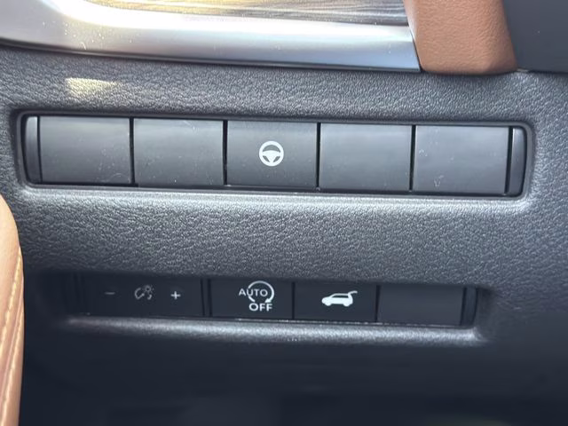2026 Everest White Pearl Tricoat Nissan Rogue Platinum AWD SUV