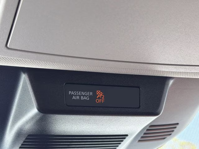 2026 Everest White Pearl Tricoat Nissan Rogue Platinum AWD SUV