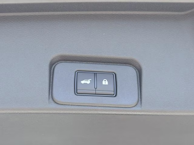 2026 Everest White Pearl Tricoat Nissan Rogue Platinum AWD SUV