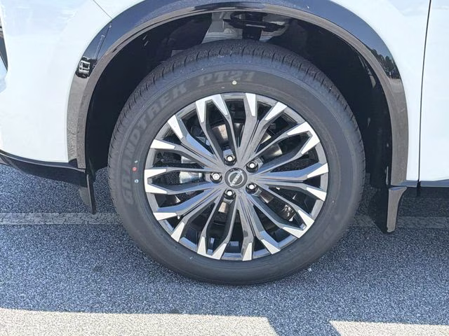 2026 Everest White Pearl Tricoat Nissan Rogue Platinum AWD SUV