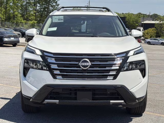 2026 Everest White Pearl Tricoat Nissan Rogue Platinum AWD SUV