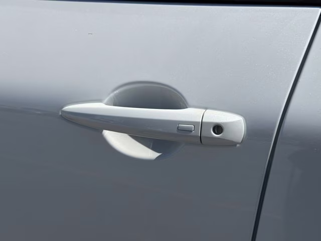 2026 Everest White Pearl Tricoat Nissan Rogue Platinum AWD SUV