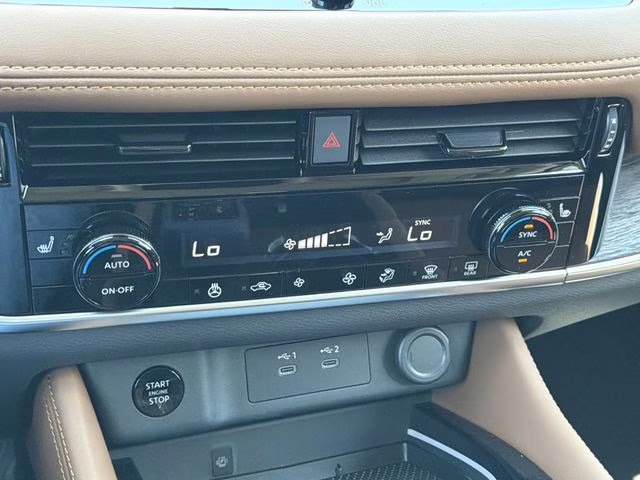 2026 Everest White Pearl Tricoat Nissan Rogue Platinum AWD SUV