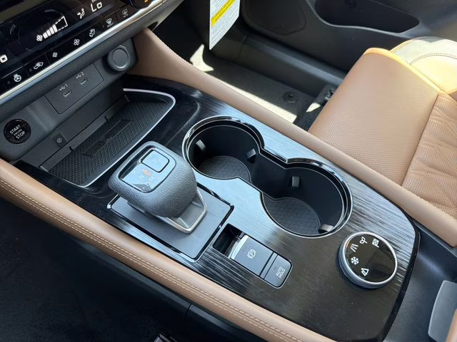 2026 Everest White Pearl Tricoat Nissan Rogue Platinum AWD SUV