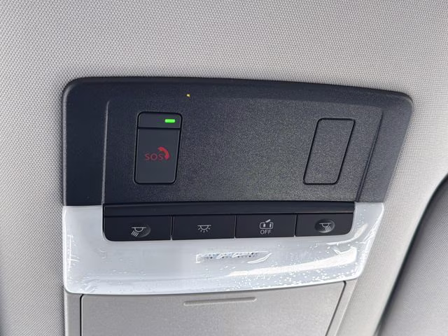 2026 Everest White Pearl Tricoat Nissan Pathfinder SL 4X4 SUV