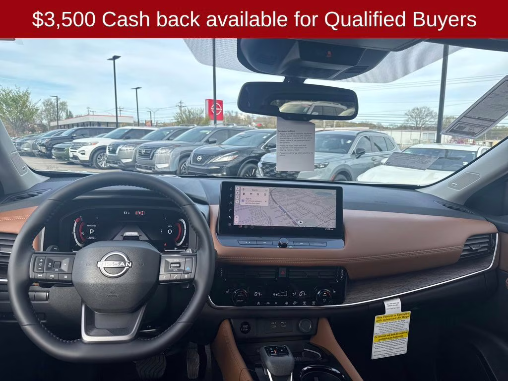 2026 Everest White Pearl/Super Black Nissan Rogue Platinum AWD SUV