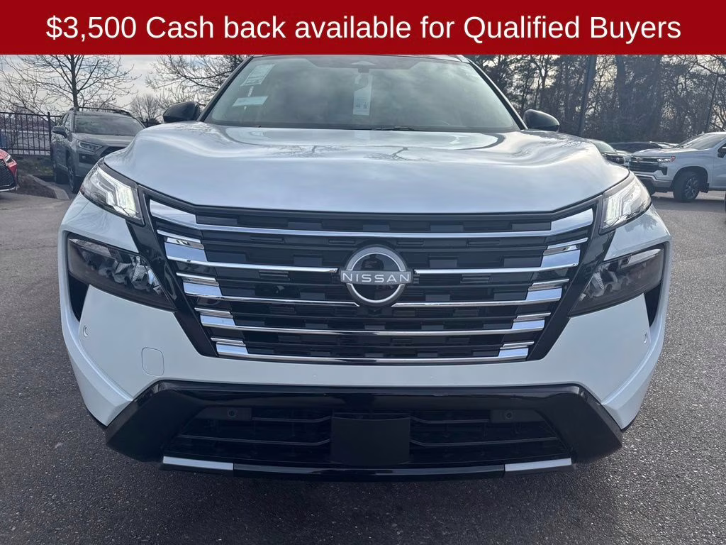 2026 Everest White Pearl/Super Black Nissan Rogue Platinum AWD SUV