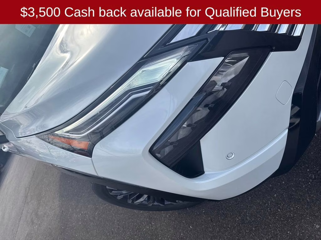 2026 Everest White Pearl/Super Black Nissan Rogue Platinum AWD SUV