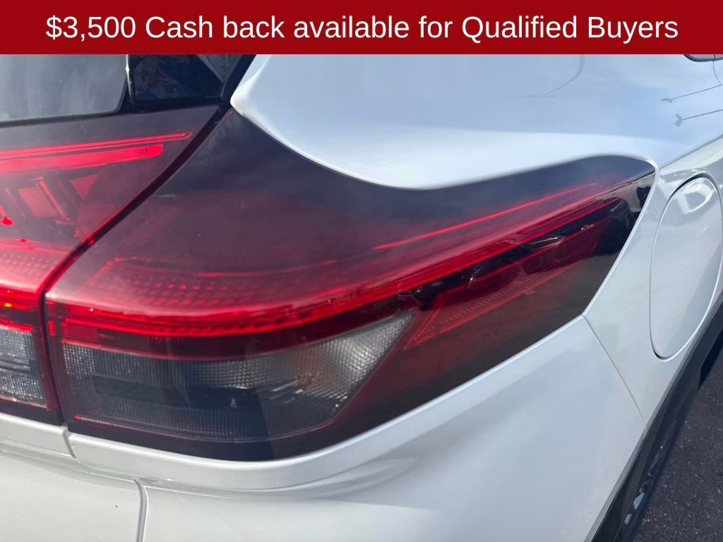 2026 Everest White Pearl/Super Black Nissan Rogue Platinum AWD SUV