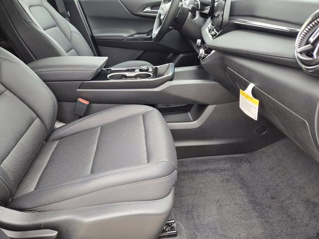 2026 Sterling Gray Metallic Chevrolet Equinox LT FWD SUV