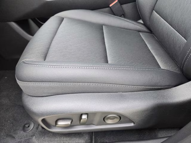 2026 Sterling Gray Metallic Chevrolet Equinox LT FWD SUV