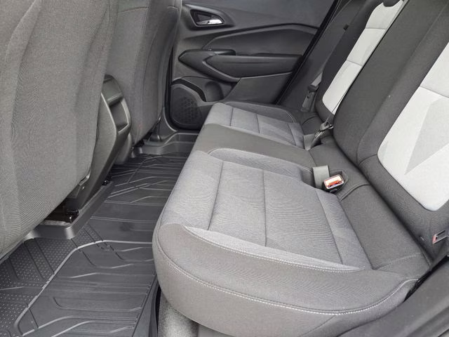 2026 Summit White Chevrolet Trax 1RS FWD SUV