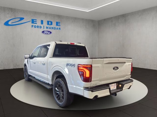 2026 Star White Metallic Tri-Coat Ford F-150 Lariat Black Appearance 4X4 Truck