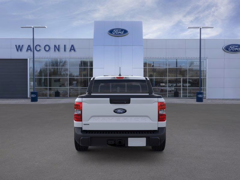 2026 Space White Metallic Ford Maverick XLT AWD Truck
