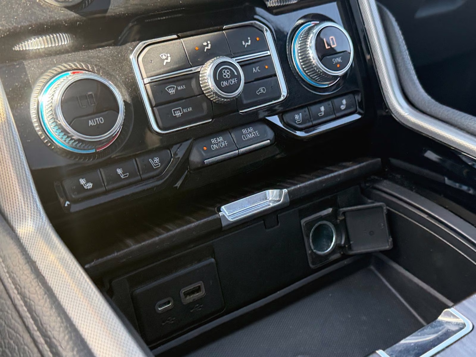 2021 Midnight Blue Metallic GMC Yukon Denali 4X4 SUV