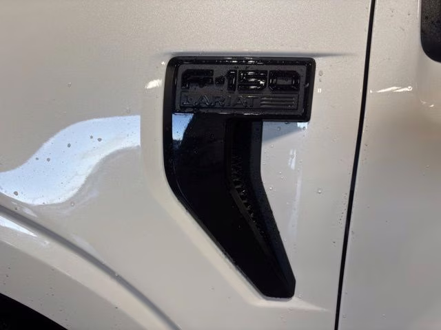 2026 Star White Metallic Tri-Coat Ford F-150 Lariat Black Appearance 4X4 Truck
