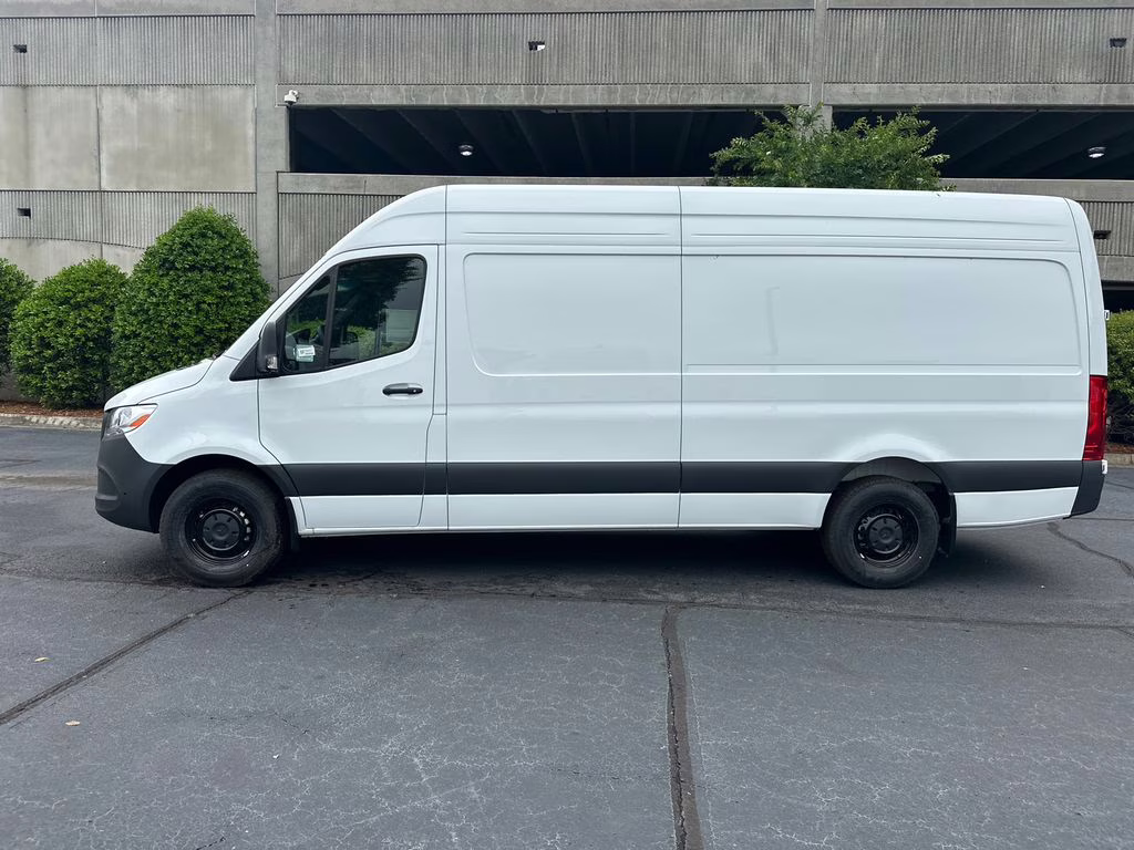 2026 Arctic Mercedes-Benz Sprinter 2500 Cargo 170 WB RWD Van