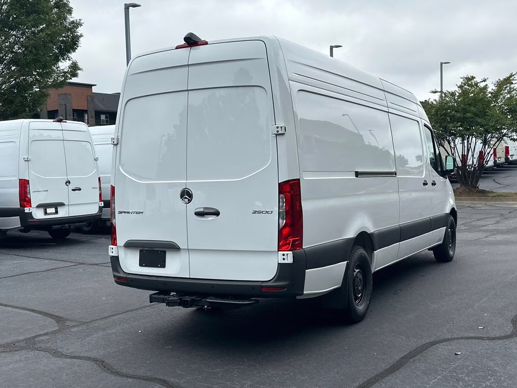 2026 Arctic Mercedes-Benz Sprinter 2500 Cargo 170 WB RWD Van