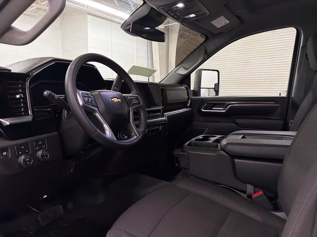 2025 Summit White Chevrolet Silverado 2500HD LT 4X4 Truck